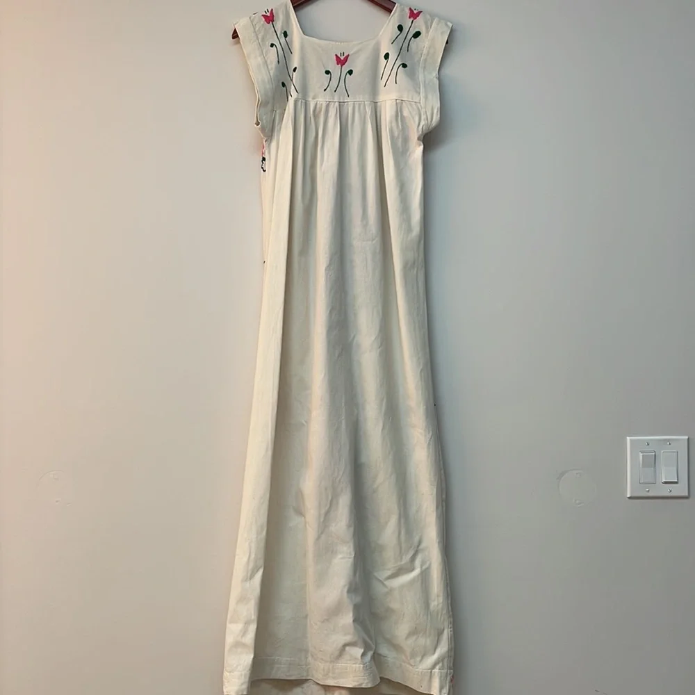 Vintage Flower Embroidered Handmade Maxi Dress Size Small - Picture 6 of 8